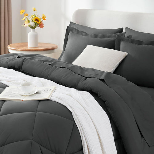 Diamond Pattern Quilt Cover Three-Piece Set