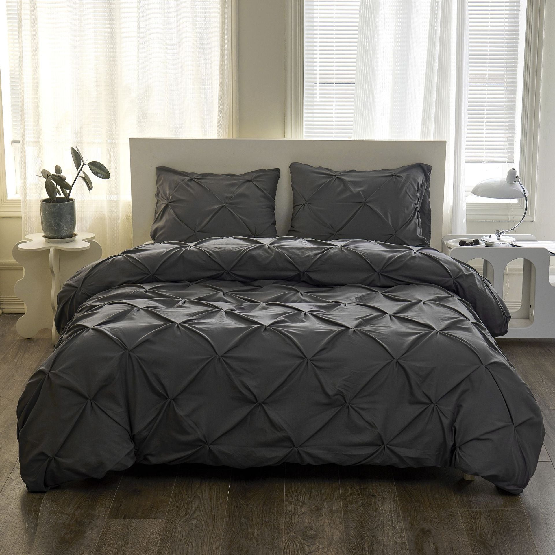 Pintuck 3-piece Bedding Set