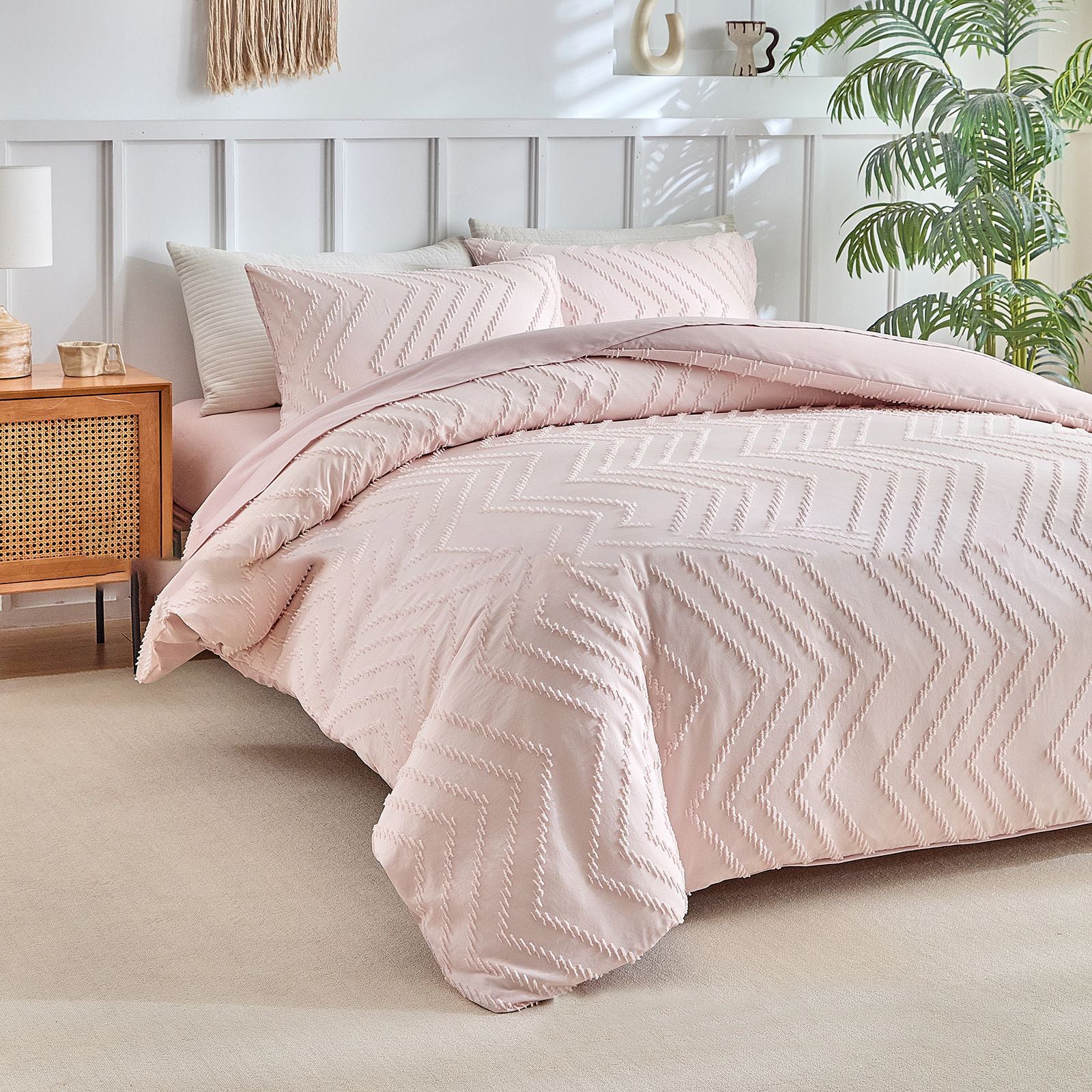 Tufted Bohemian Bedding Set with 1 Comforter,  2 Pillowcases