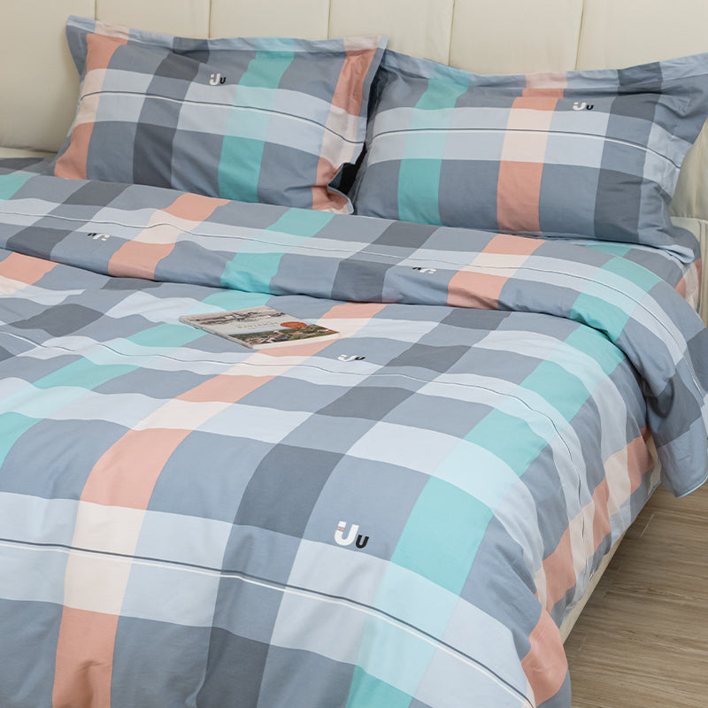 Gray Checkered Cotton Duvet Cover, Shamsas and Pillowcases 4-Piece Set
