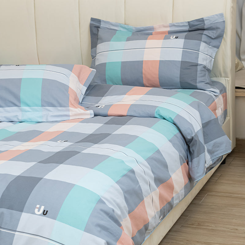 Gray Checkered Cotton Duvet Cover, Shamsas and Pillowcases 4-Piece Set