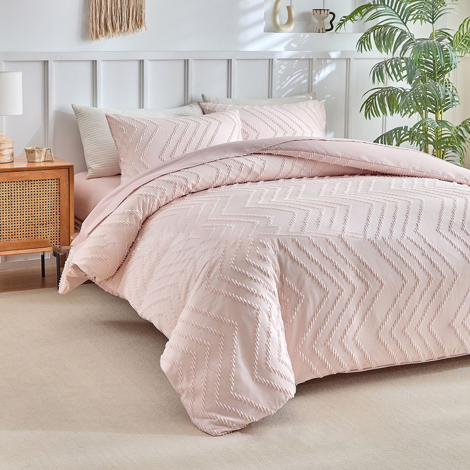 Tufted Bohemian Bedding Set with 1 Comforter,  2 Pillowcases